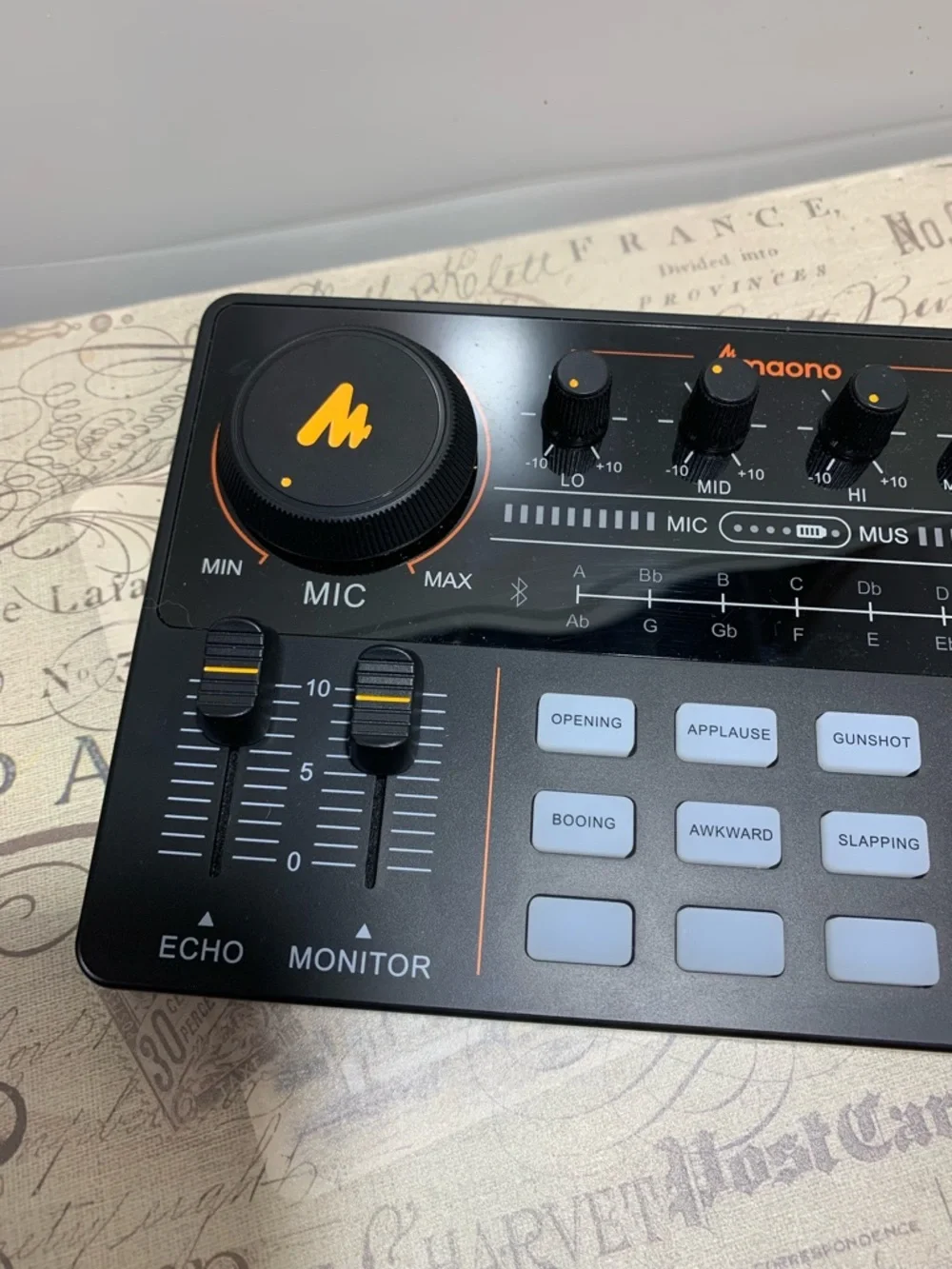 Maono Maonocaster Lite AU-AM200 Podcast Console